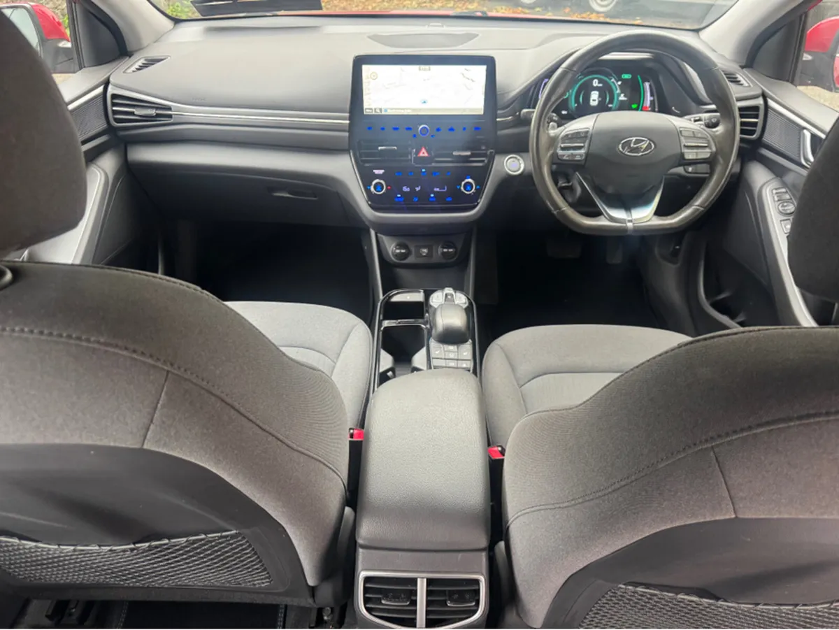 Hyundai IONIQ PREMIUM EV 136PS 5DR AUTOPREMIUM EV/ - Image 4