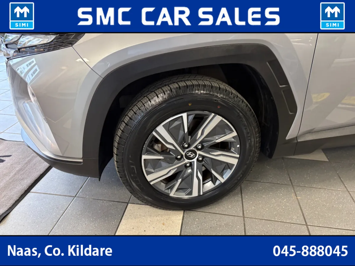Hyundai Tucson EXECUTIVE HEV AUTOMATIC 5DR AUTO - Image 4