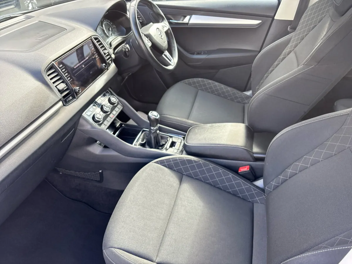 Skoda Karoq AMBITION 2.0 TDI 150HP 4DR - Image 3