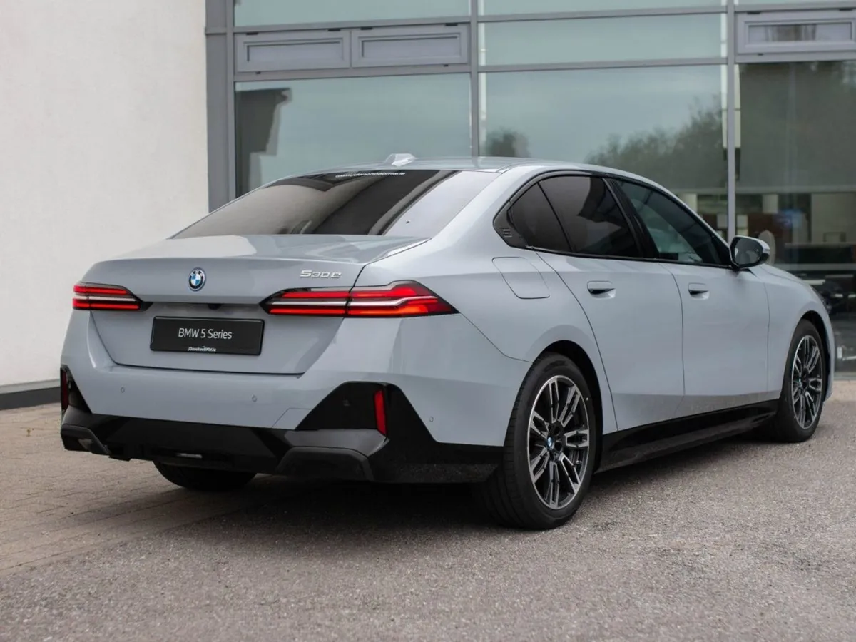 BMW 5 Series 530e M Sport - Image 2