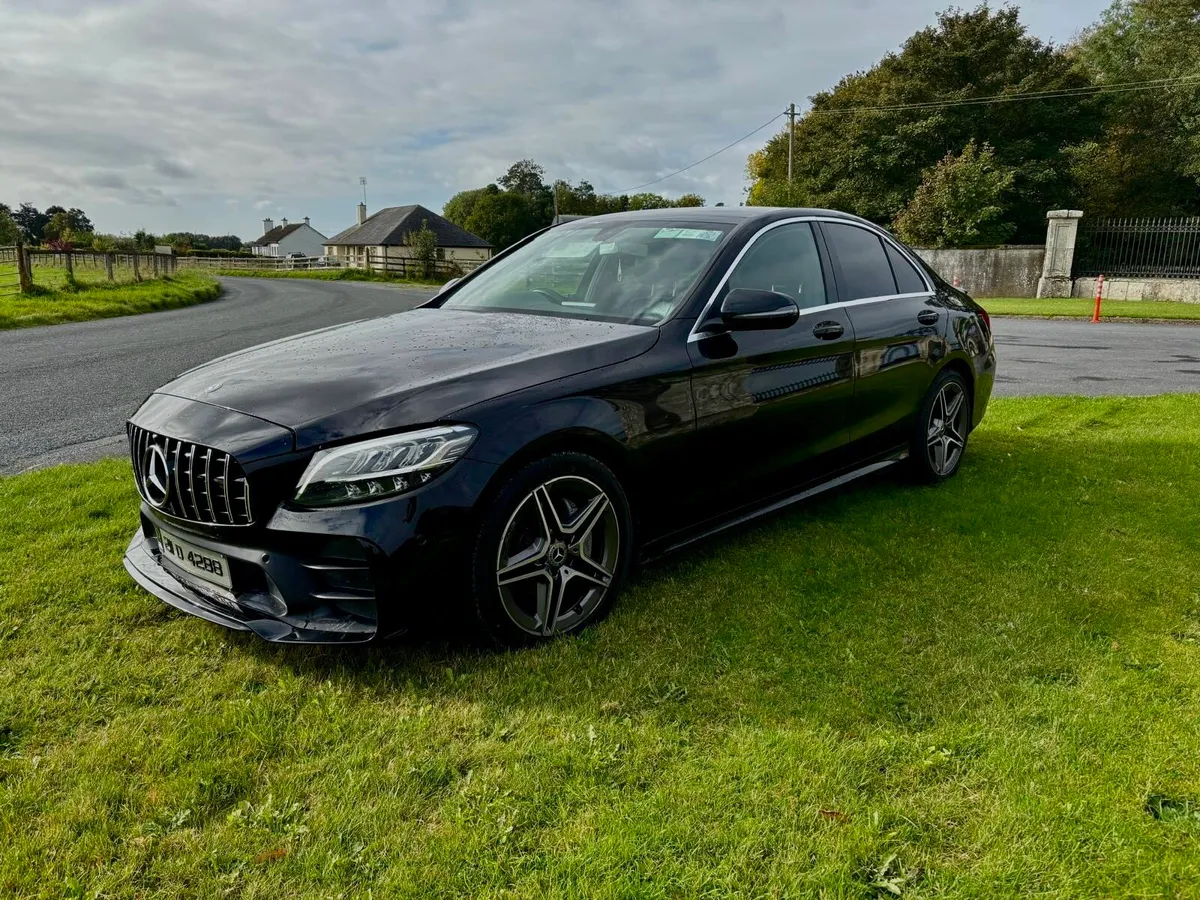 2021 C class diesel Mercedes Benz - Image 3