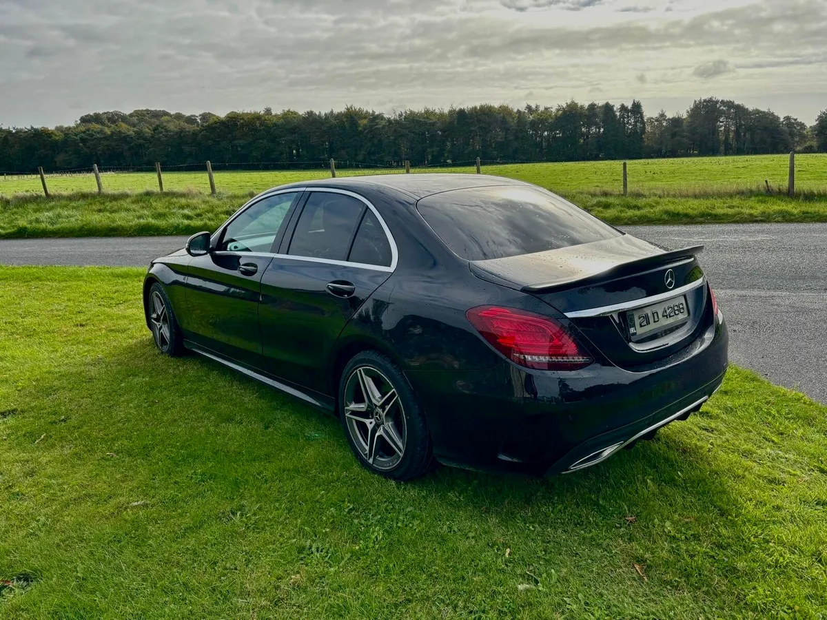 2021 C class diesel Mercedes Benz - Image 4