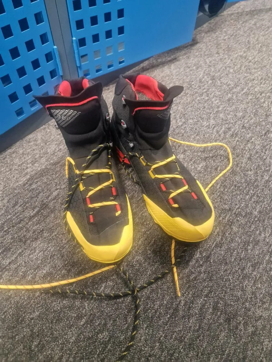 La Sportiva Gore tex mountain boots - Image 1