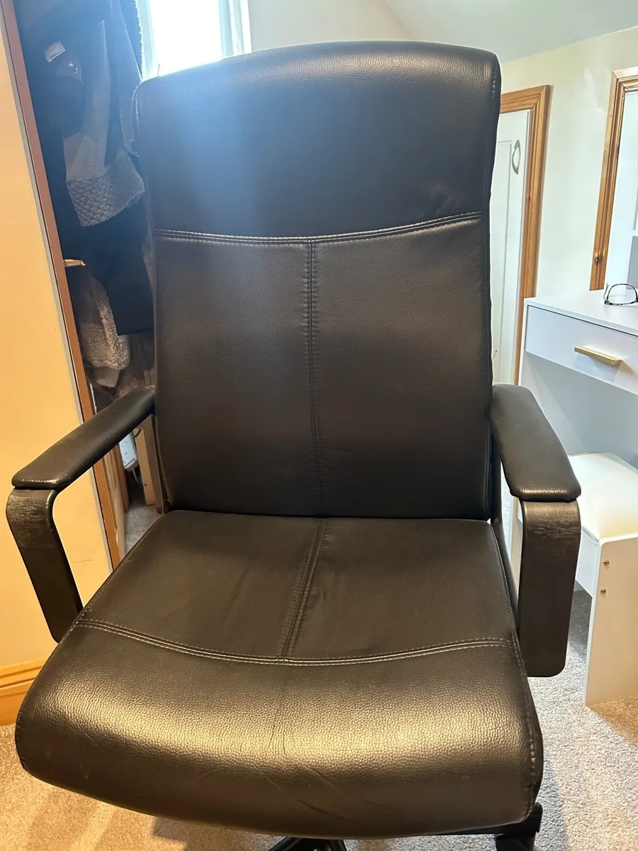 Office chair - Image 2