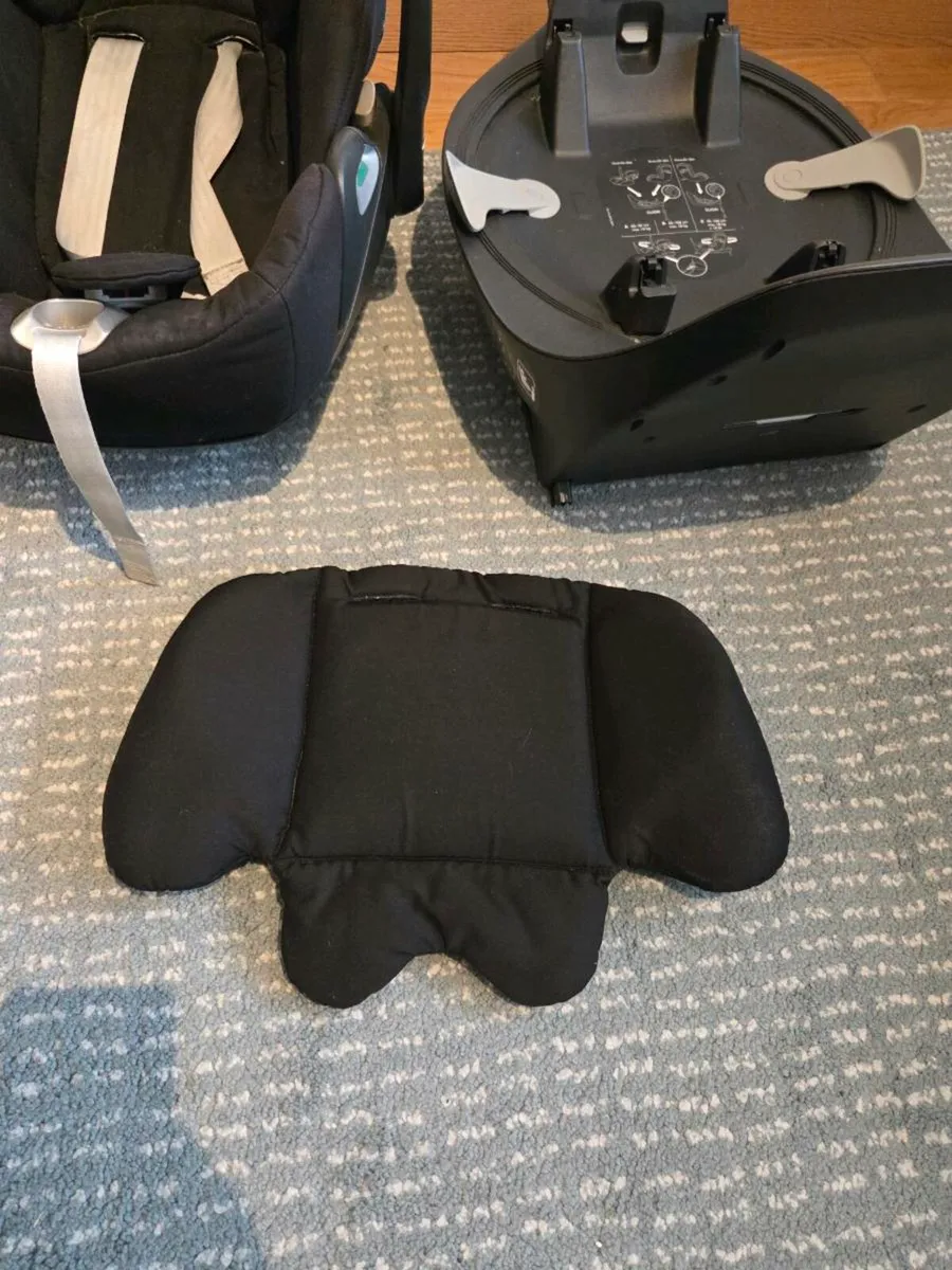 Cybex seat and base - Image 4