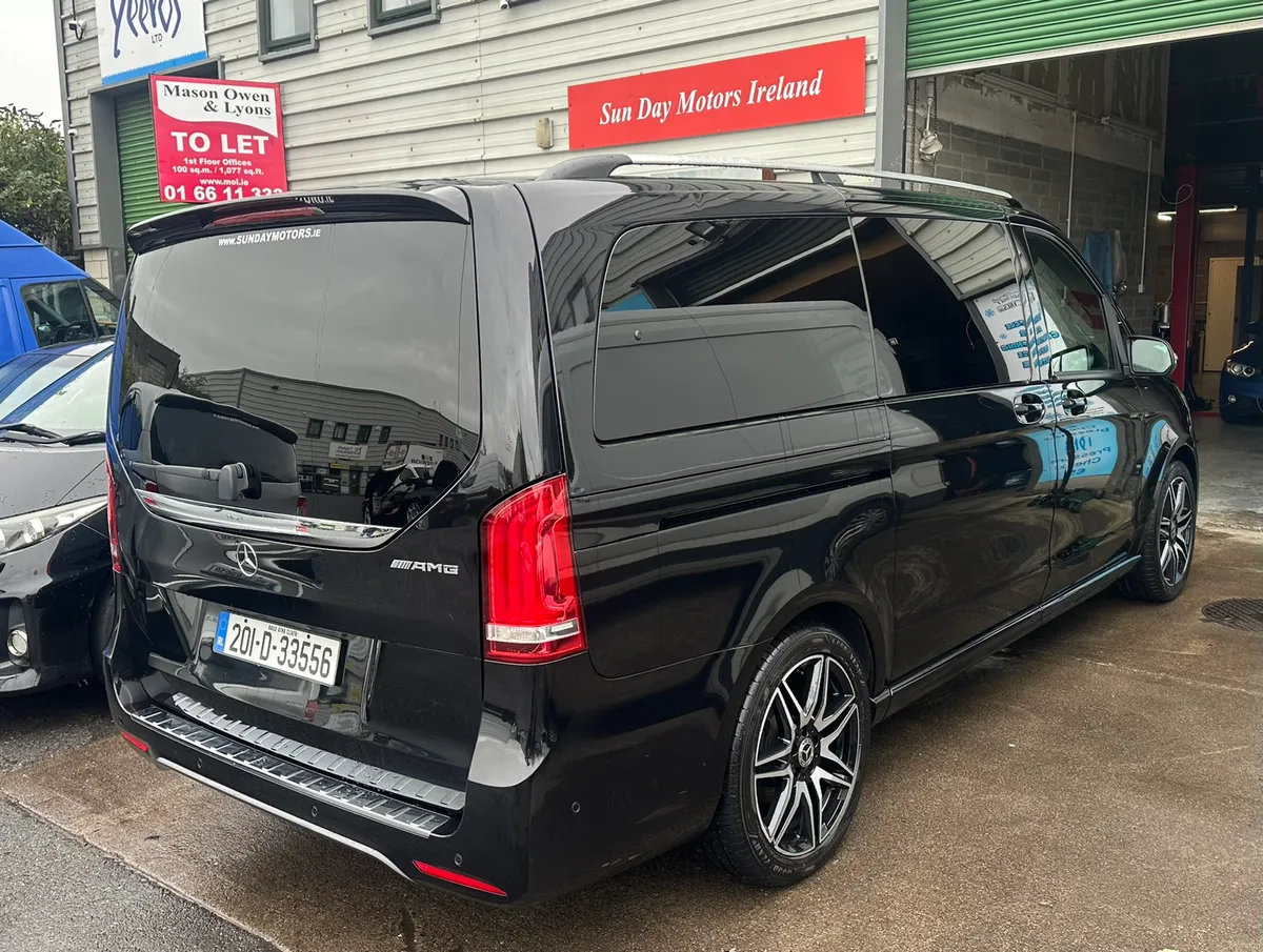 Automatic 7 seater V CLASS - Image 2