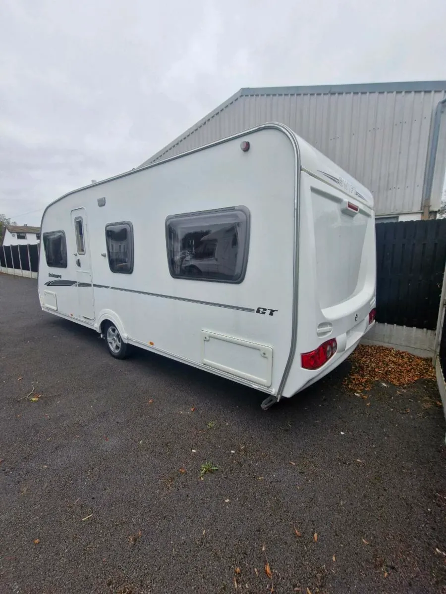 Caravan - Image 2