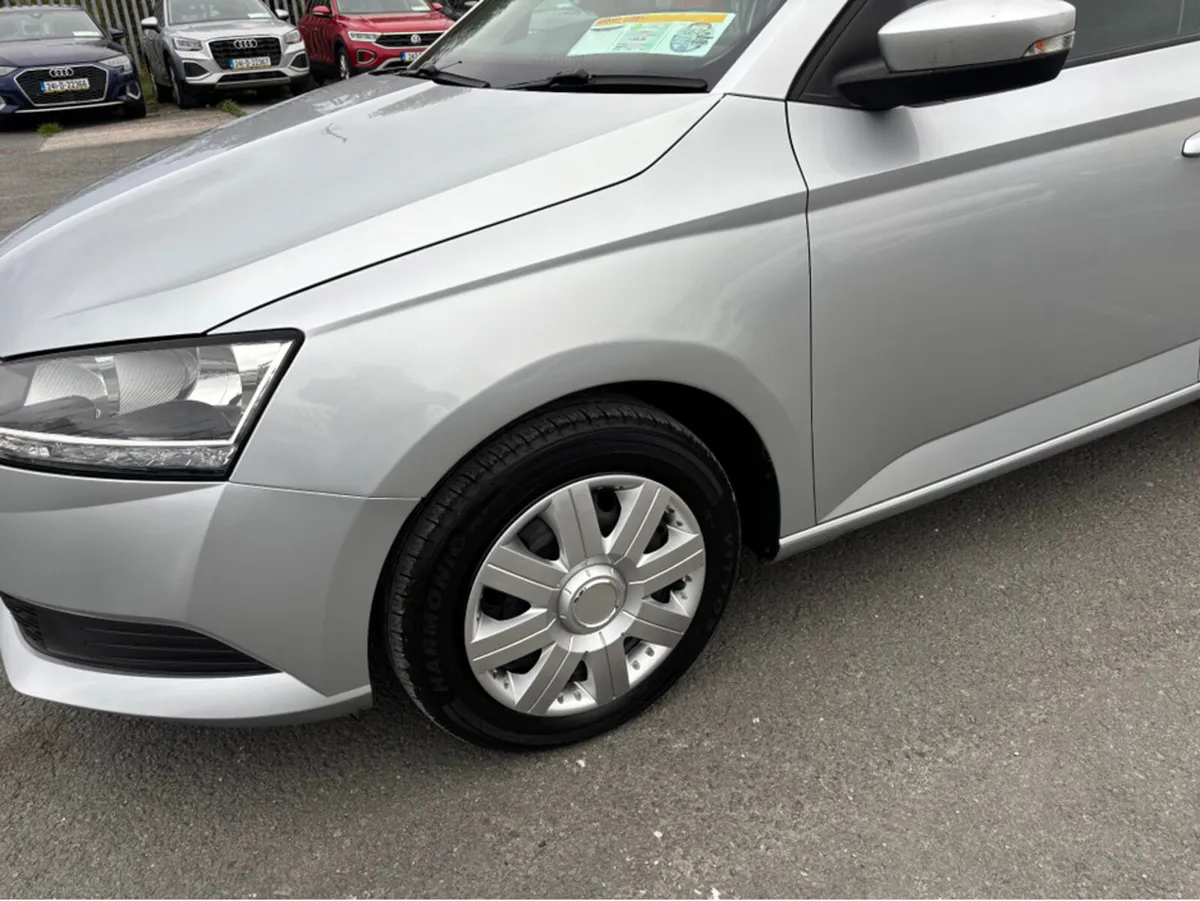 Skoda Fabia ACTIVE 1.0 MPI 60HP 4DR - Image 4