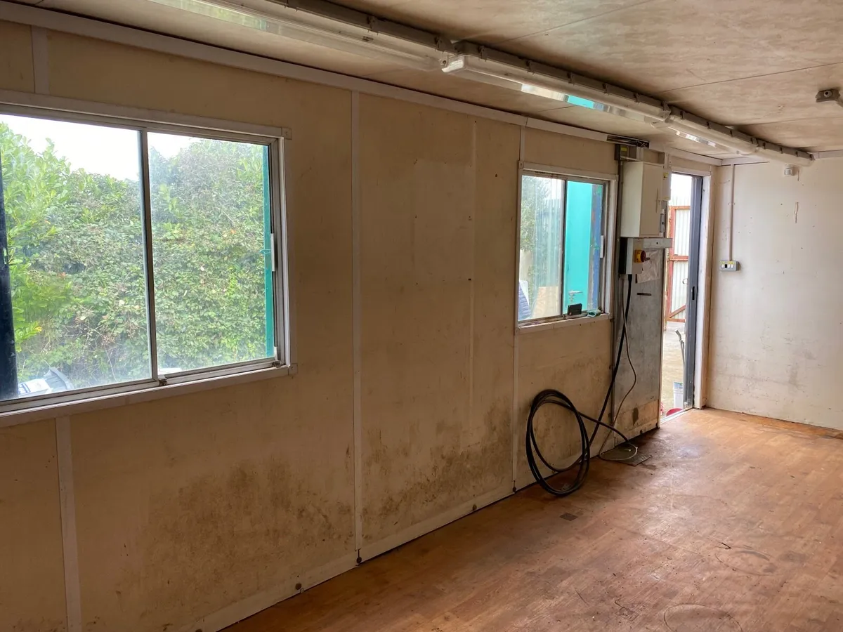 Anti vandal site office - Image 3