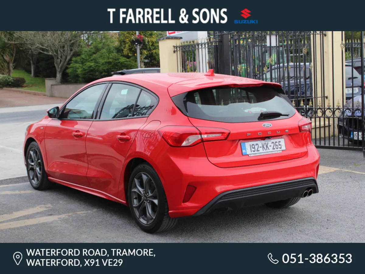 Ford Focus ST-LINE 1.0 ECOBOOST 125 125PS 4DR - Image 4