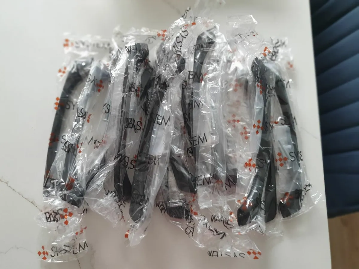 Black kitchen handles - Image 2