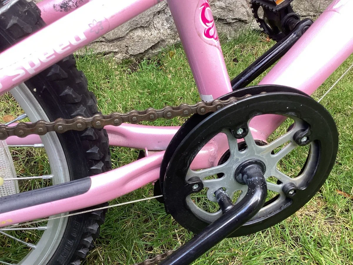 SHOWROOM CONDITION MYSTIC BICYCLE - Image 4