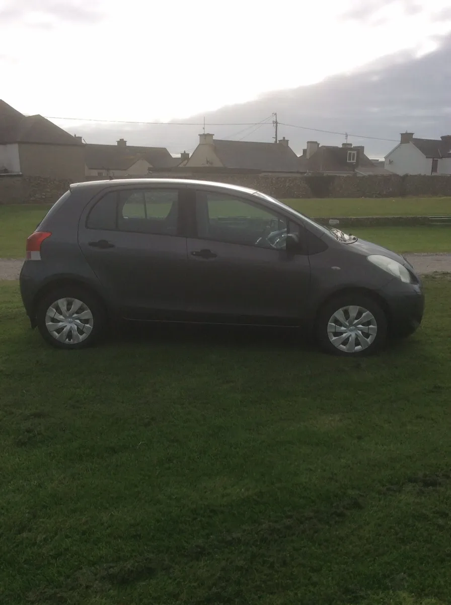Toyota Yaris - Image 2