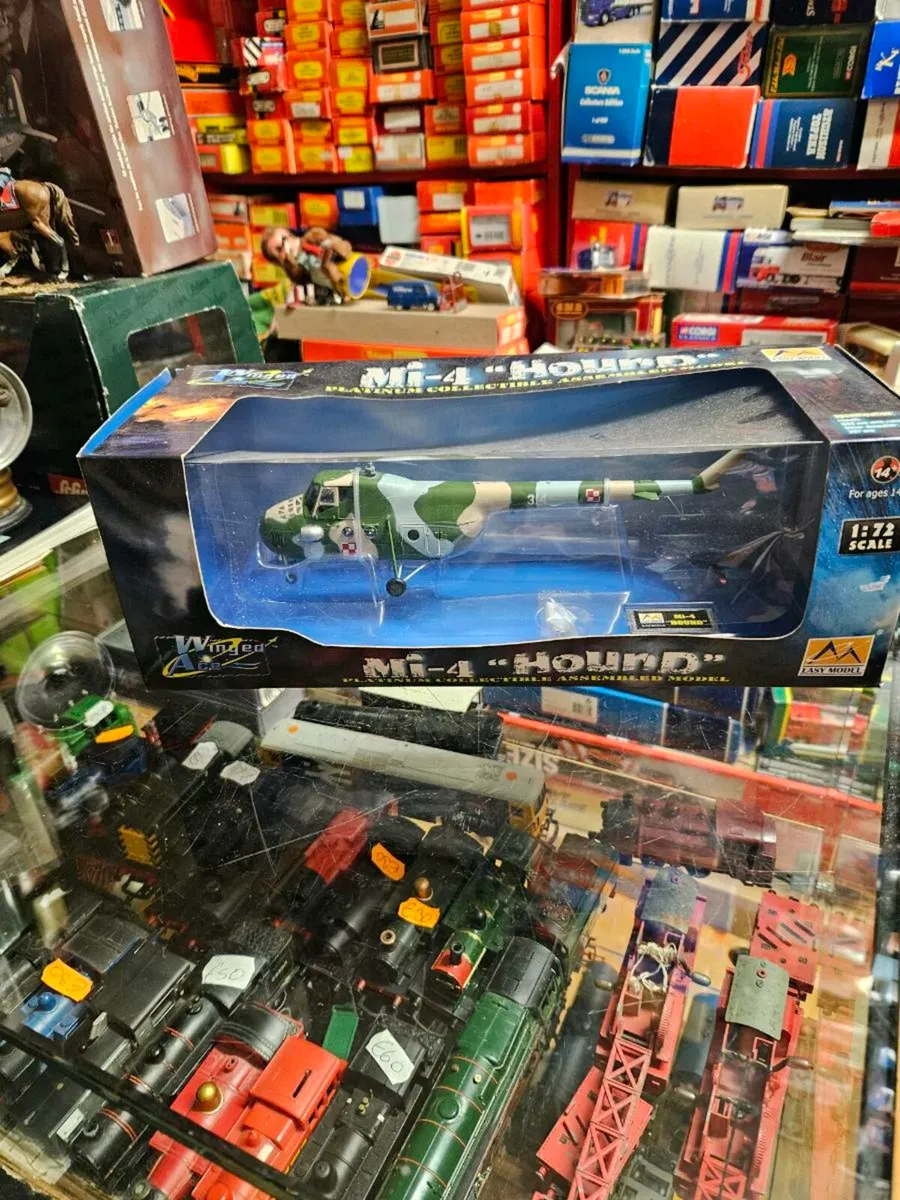 Corgi Winged Ace Mi Hound Helicopter - Image 1
