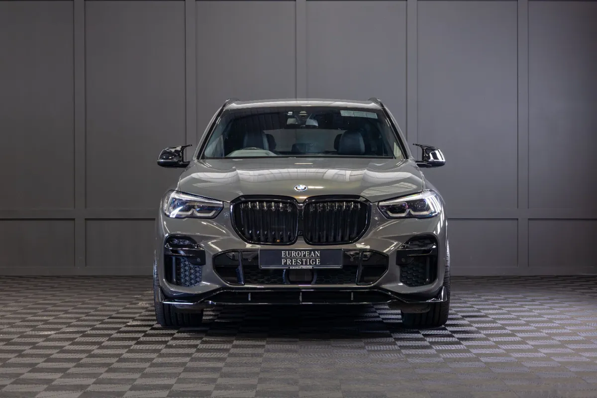 222 BMW X5 X-Drive 45e M-Sport - Image 2