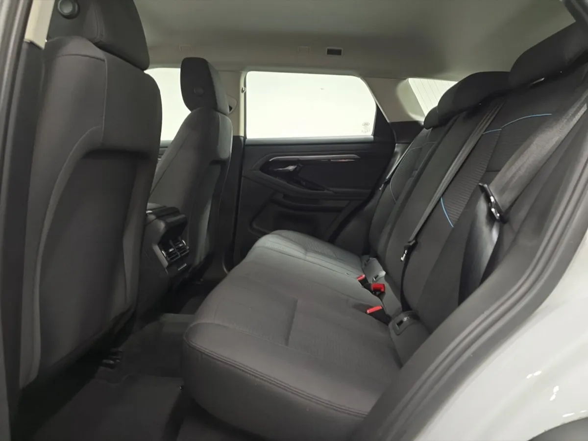 Land Rover Range Rover Evoque Diesel Hatchback - Image 4