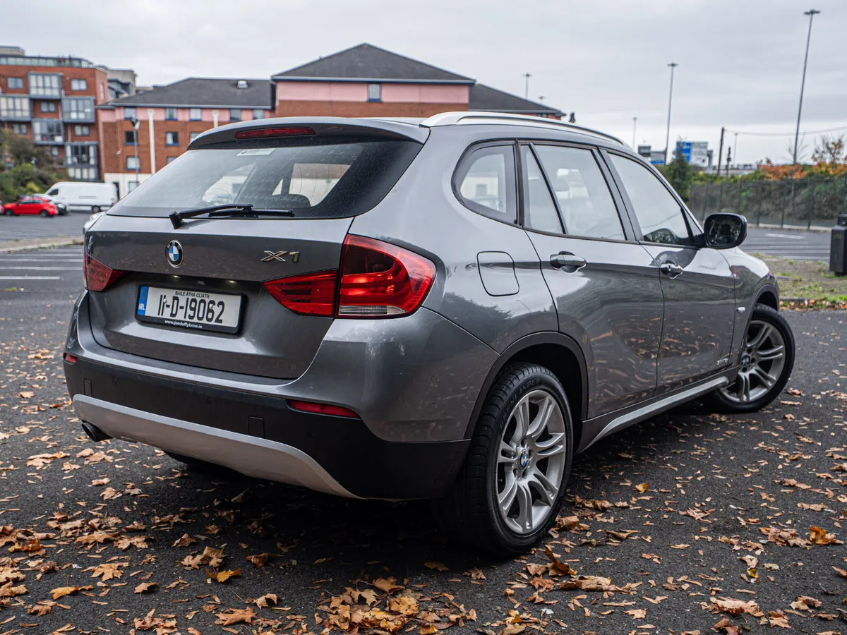 BMW X1 2011 - Image 2