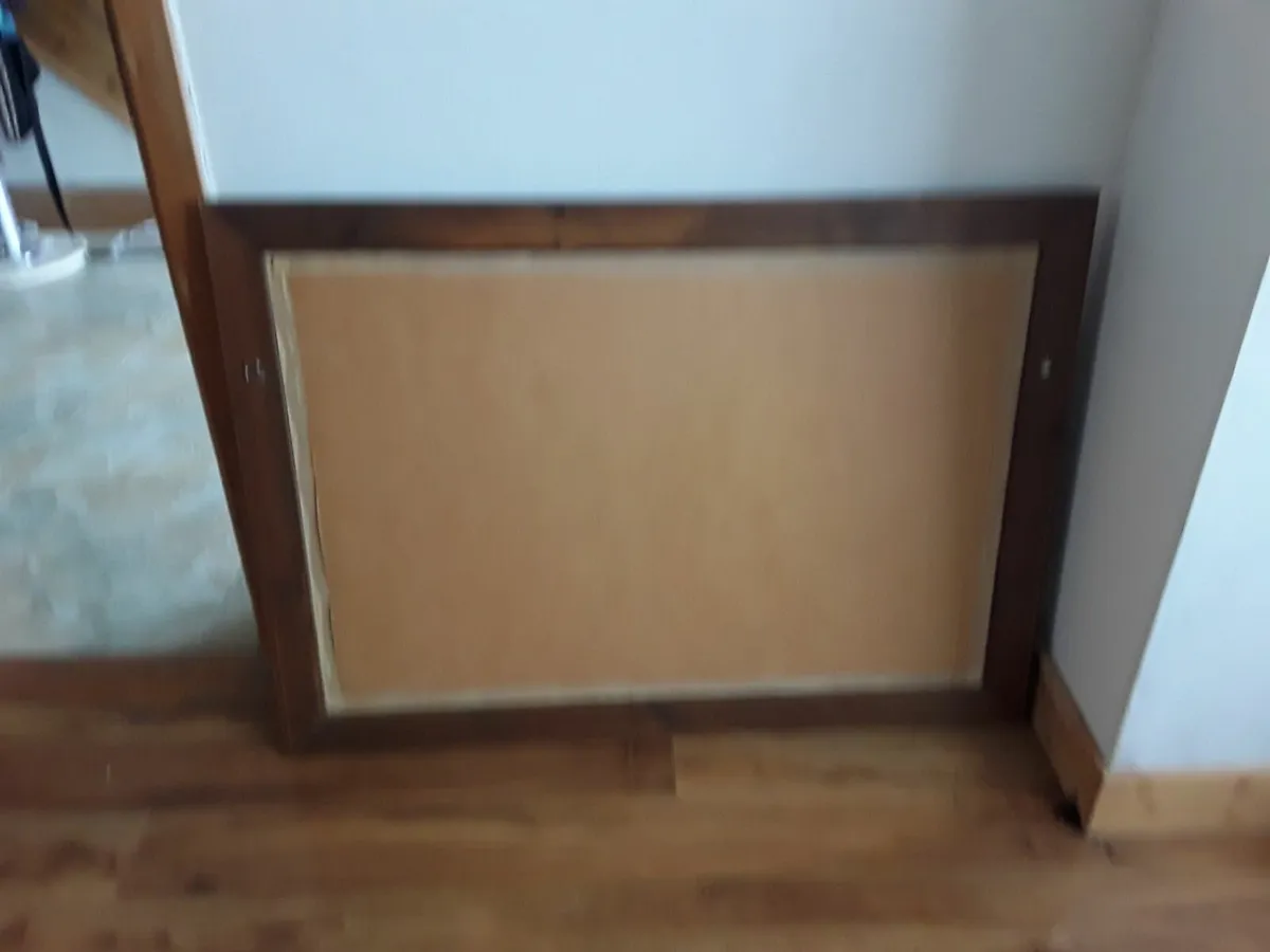 Large mirror in new condition - Image 2