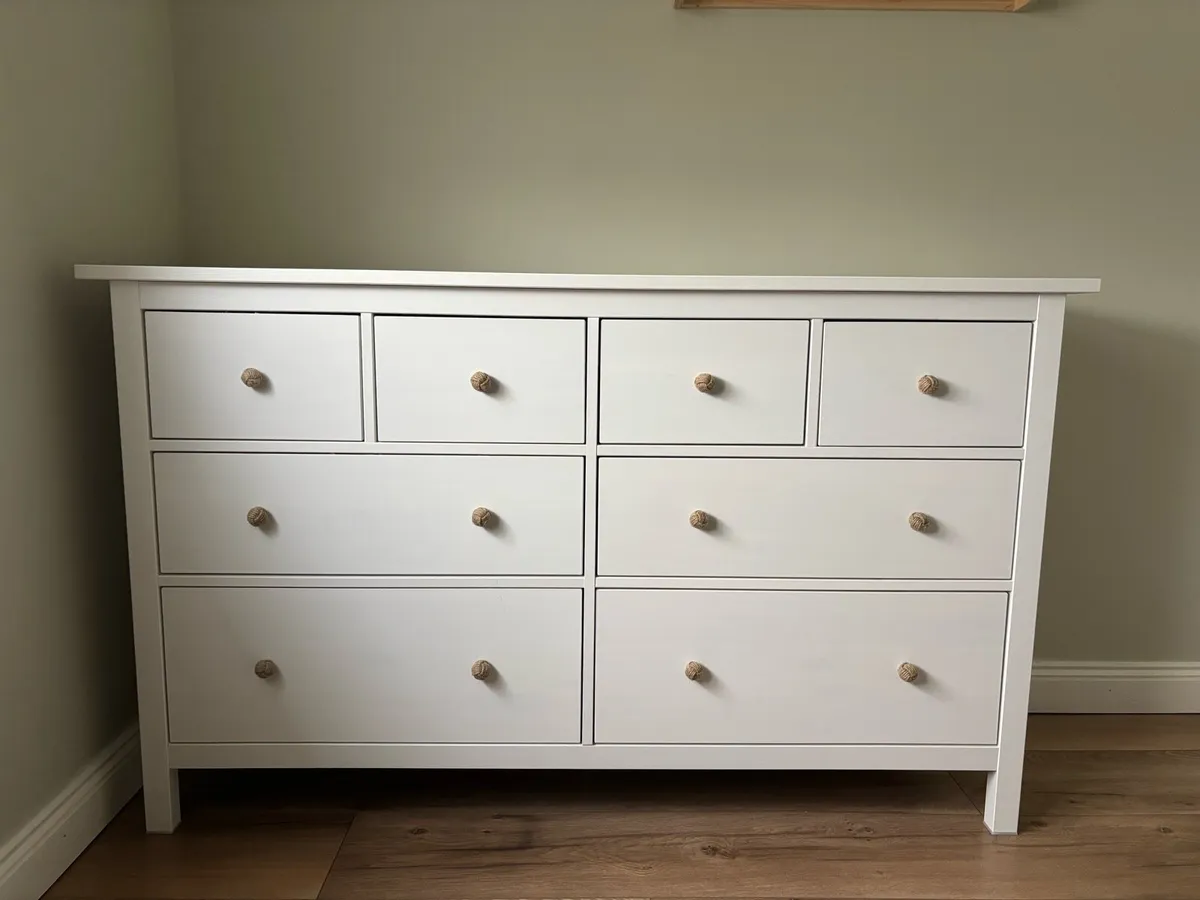 Chest of 8 drawers - Image 1