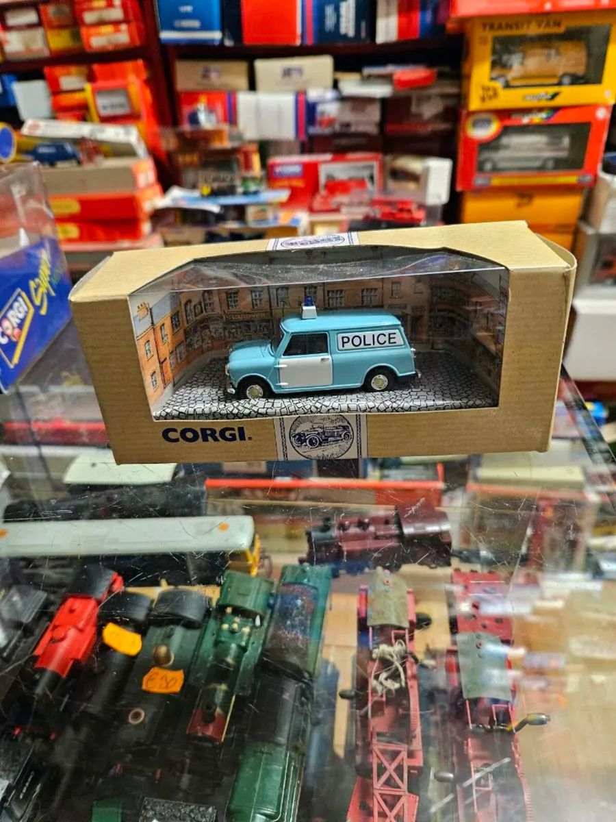 Corgi Mini