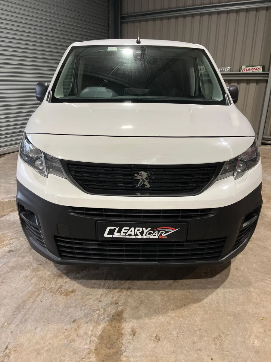 Peugeot Partner 2021, FSH, High Spec, Crew Van - Image 4