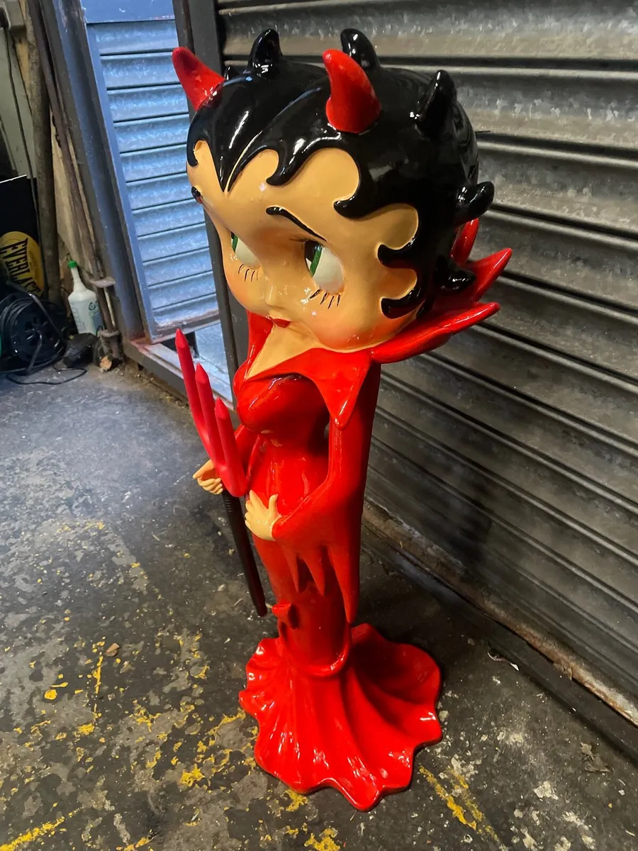 Large Beautiful Betty boop - Image 2