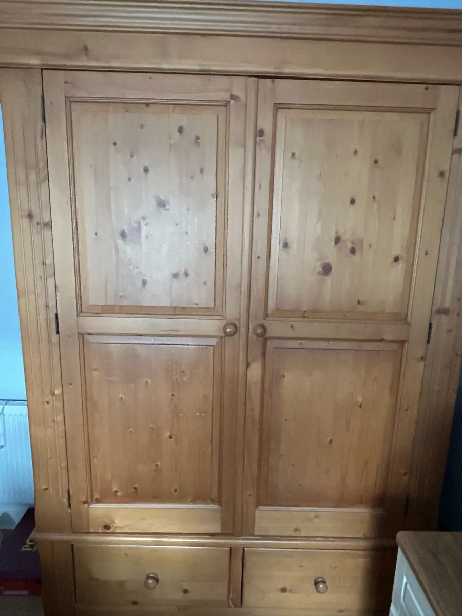 Wardrobe - Image 4