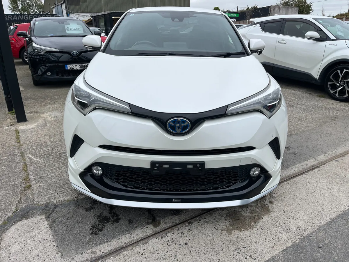 TOYOTA C-HR 2018, 1.8 HYBRID AUTO FULL SPEC - Image 2