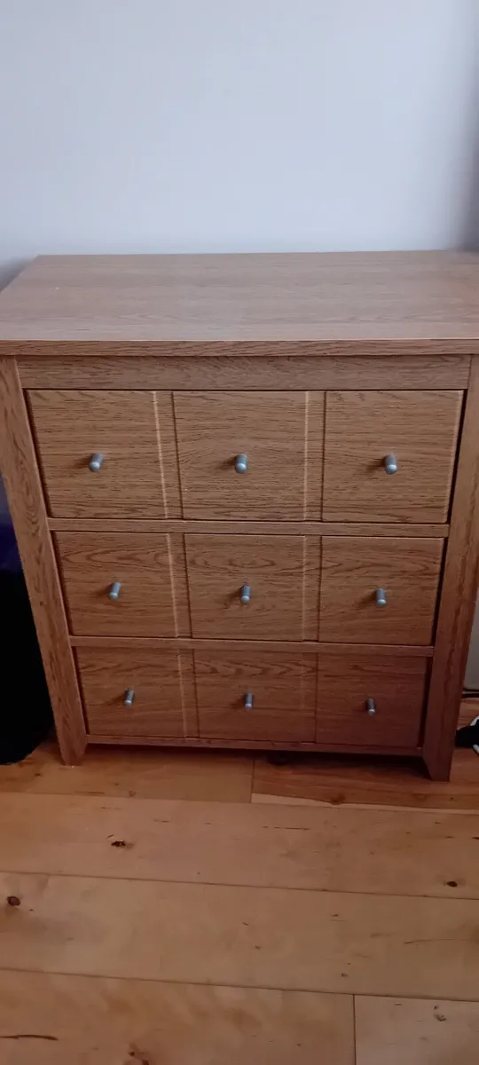 Chest of drawers - Image 1