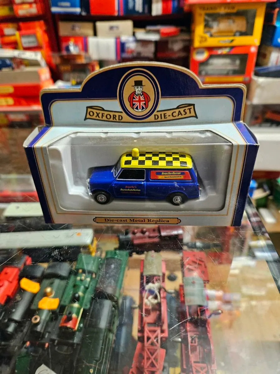 Corgi Oxford Mini