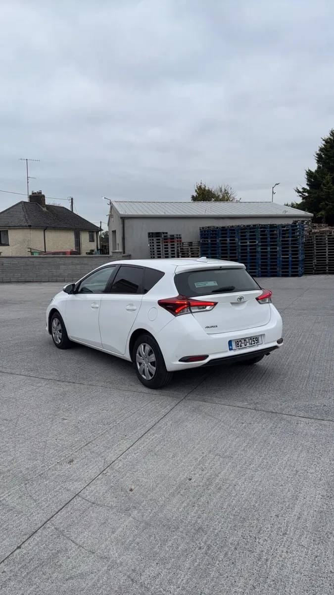 Toyota Auris - Image 3