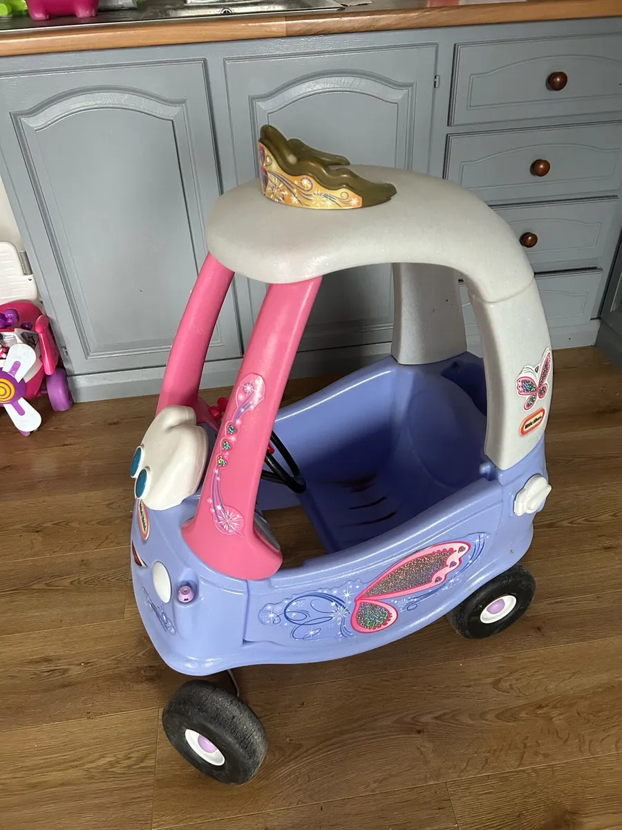 Child’s outdoor toys cars & balance bikes - Image 3