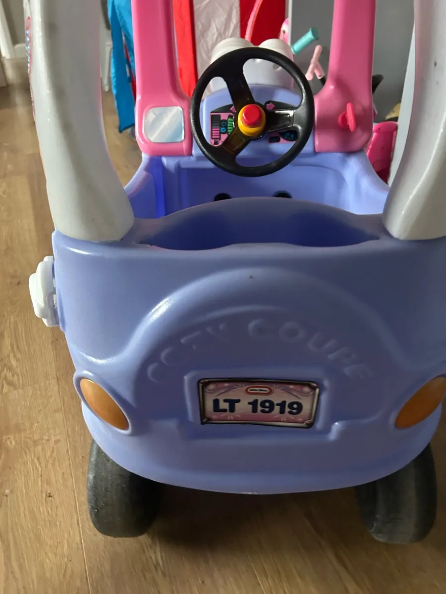 Child’s outdoor toys cars & balance bikes - Image 4