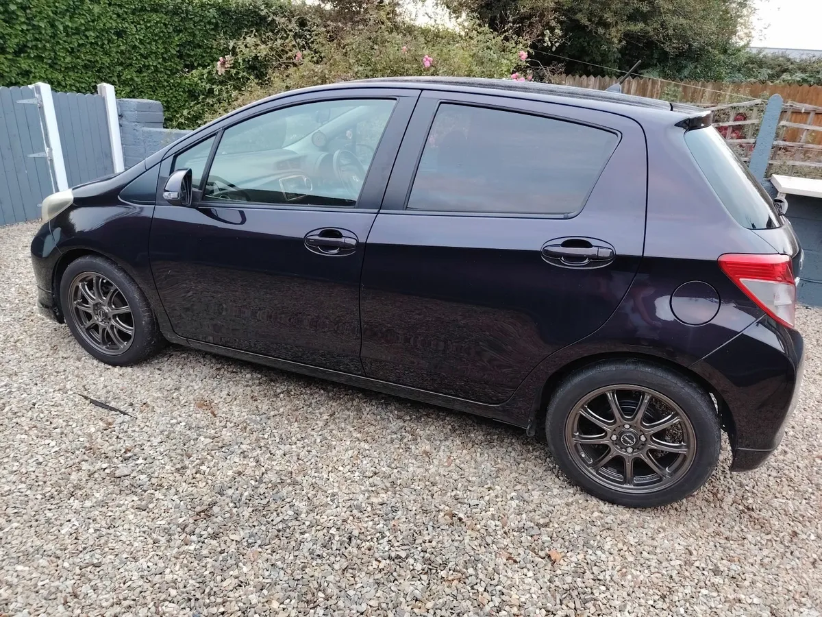 Toyota Vitz 2013 - Image 2