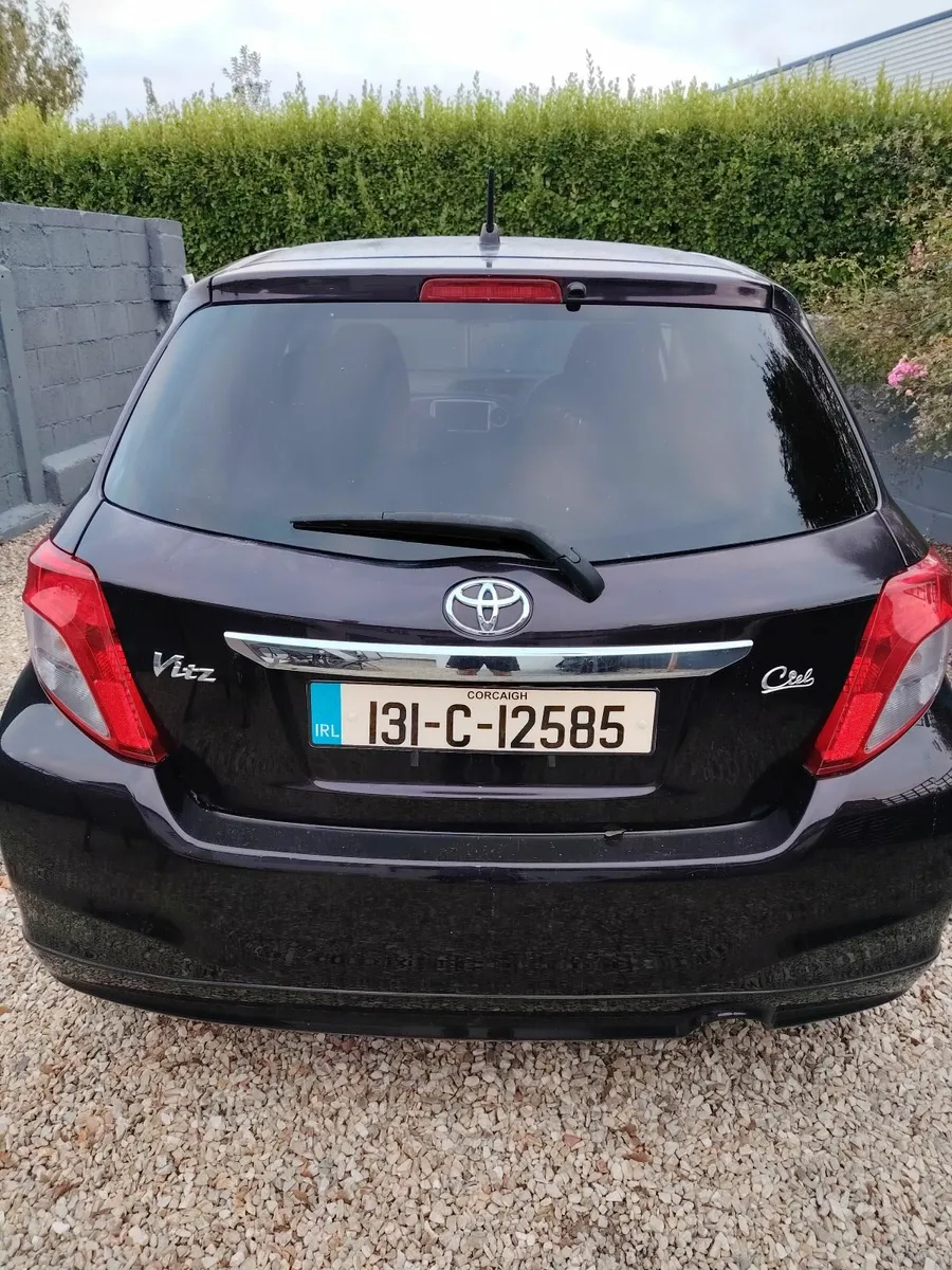 Toyota Vitz 2013 - Image 3