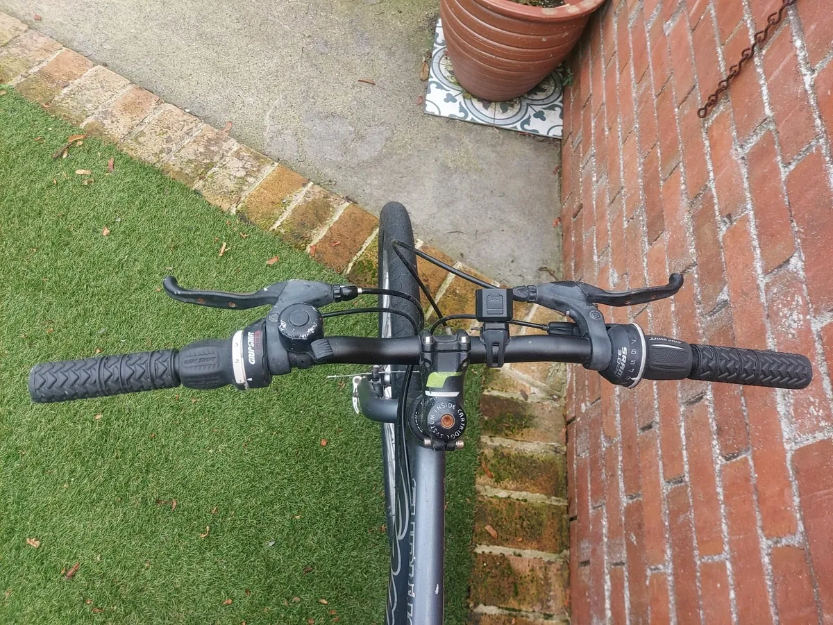 Carrera Bicycle - Image 3