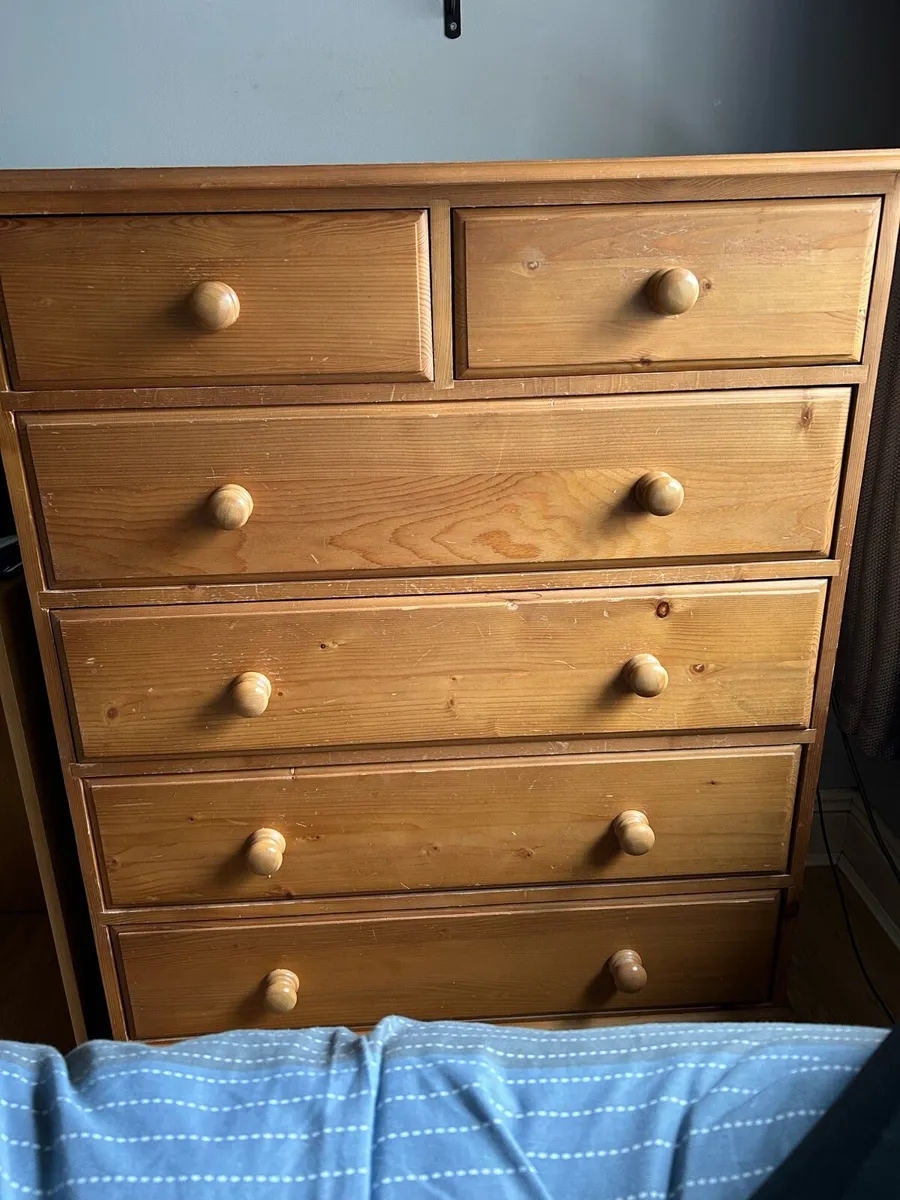 Chest of drawers - Image 1