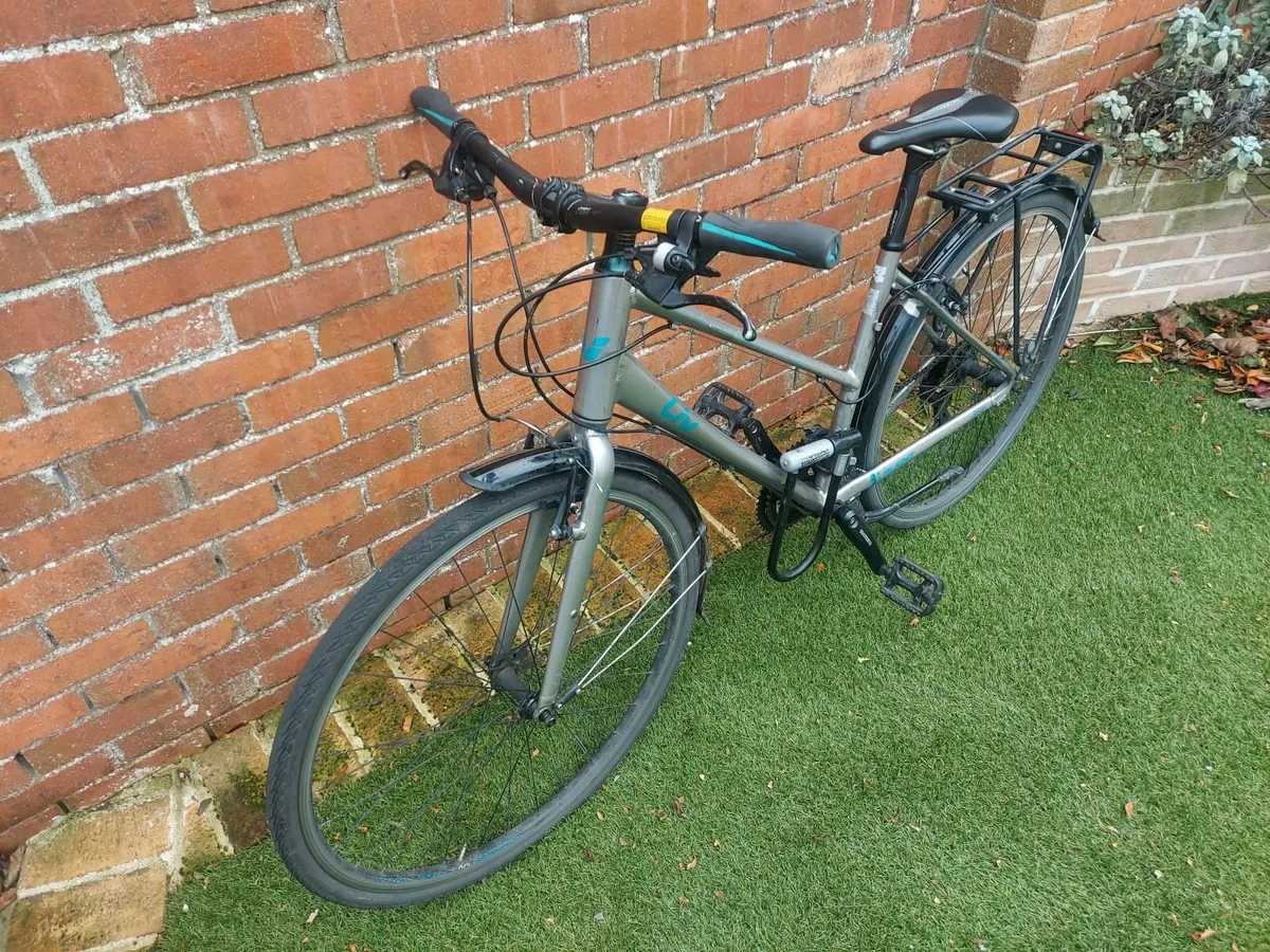 Ladies Giant city bike - Image 2