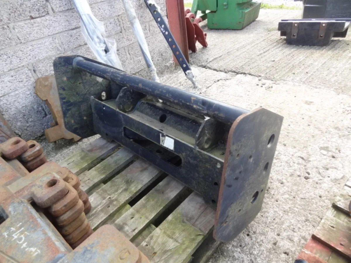 JCB Suitcase Tractor Weights and Carrier - Image 3