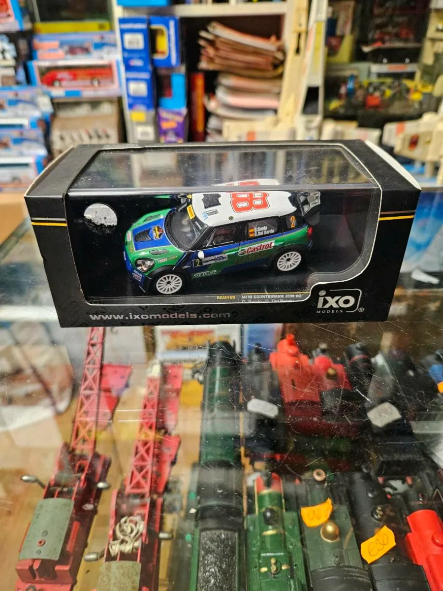 Corgi IXO Mini