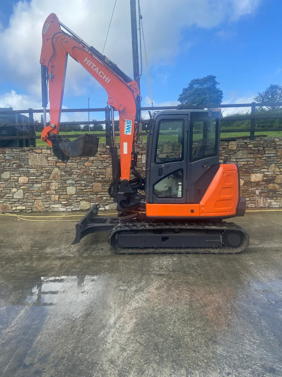 Hitachi Zaxis 65USB - Image 1