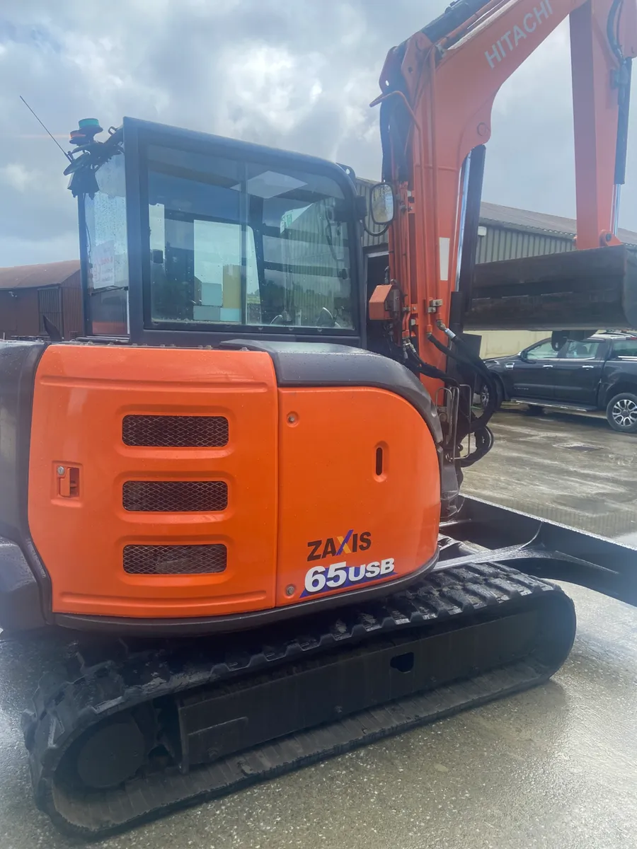 Hitachi Zaxis 65USB - Image 3
