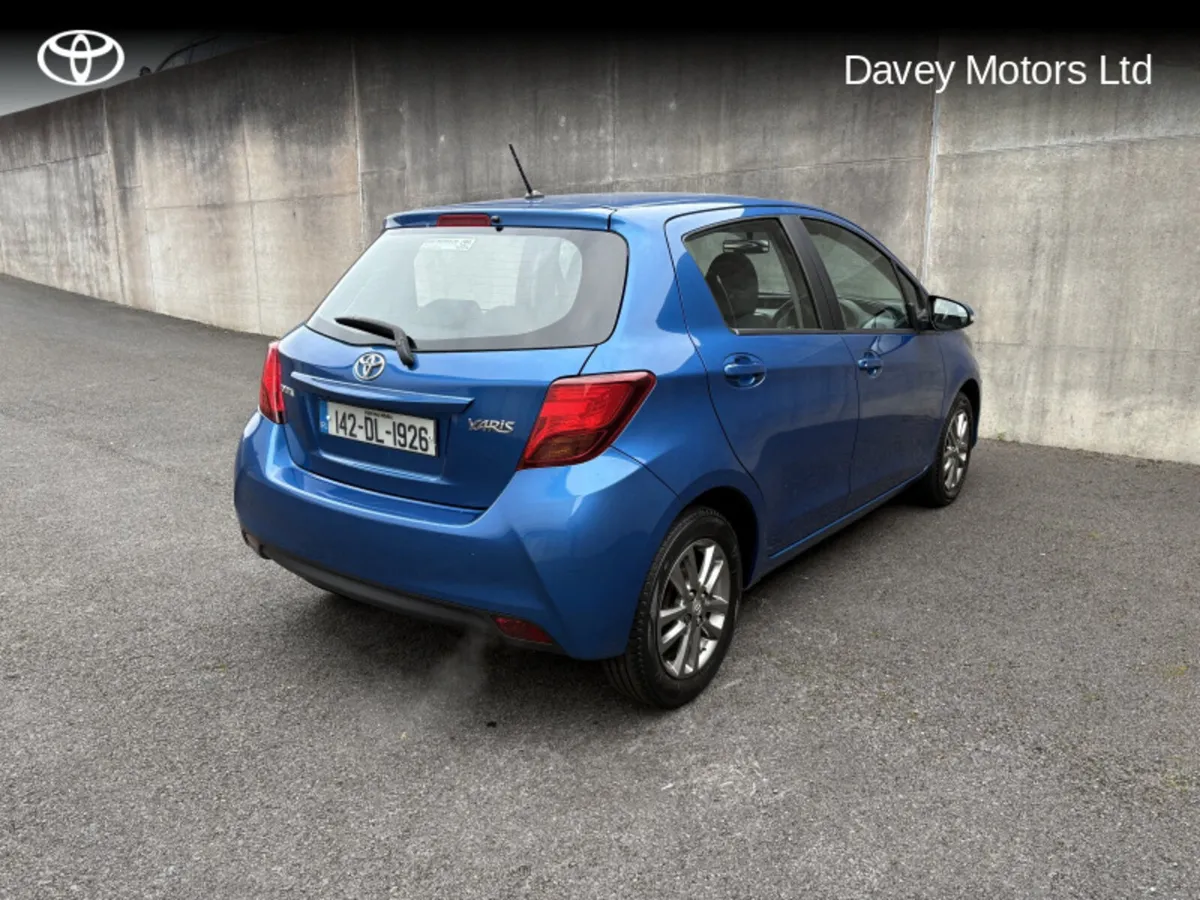 Toyota Yaris 1.33 VVT-I ICON 5DR - Image 2