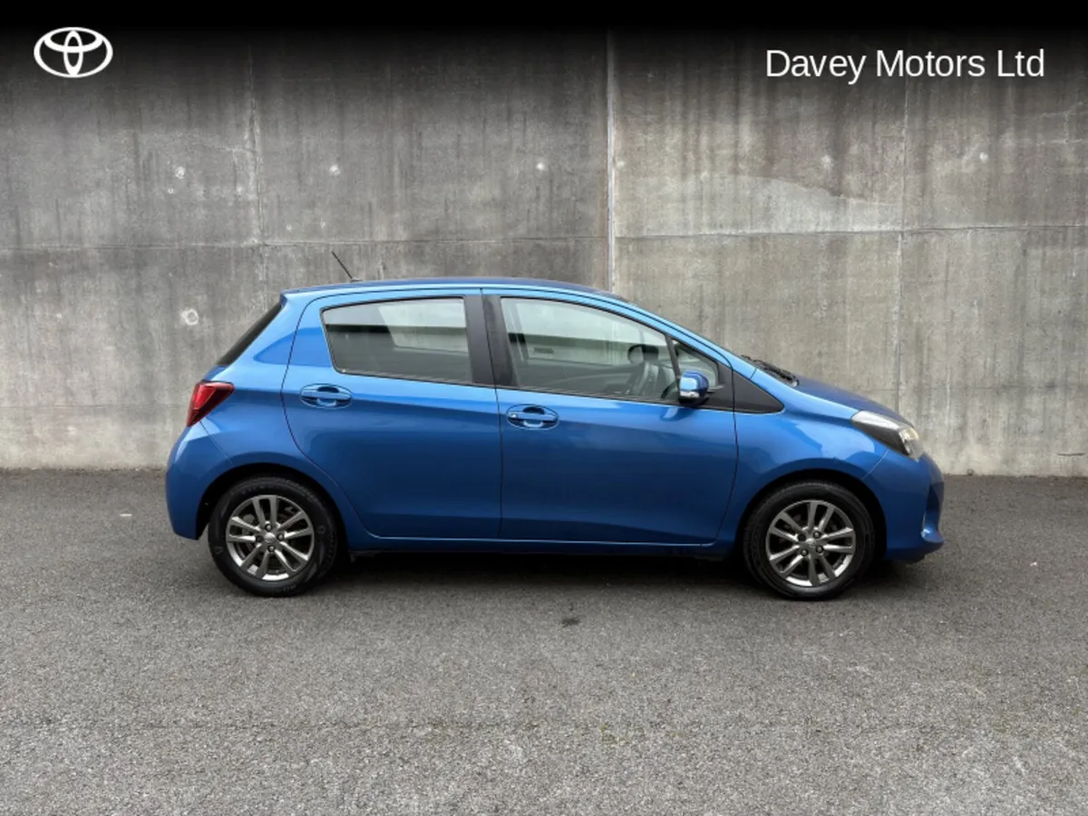 Toyota Yaris 1.33 VVT-I ICON 5DR - Image 3