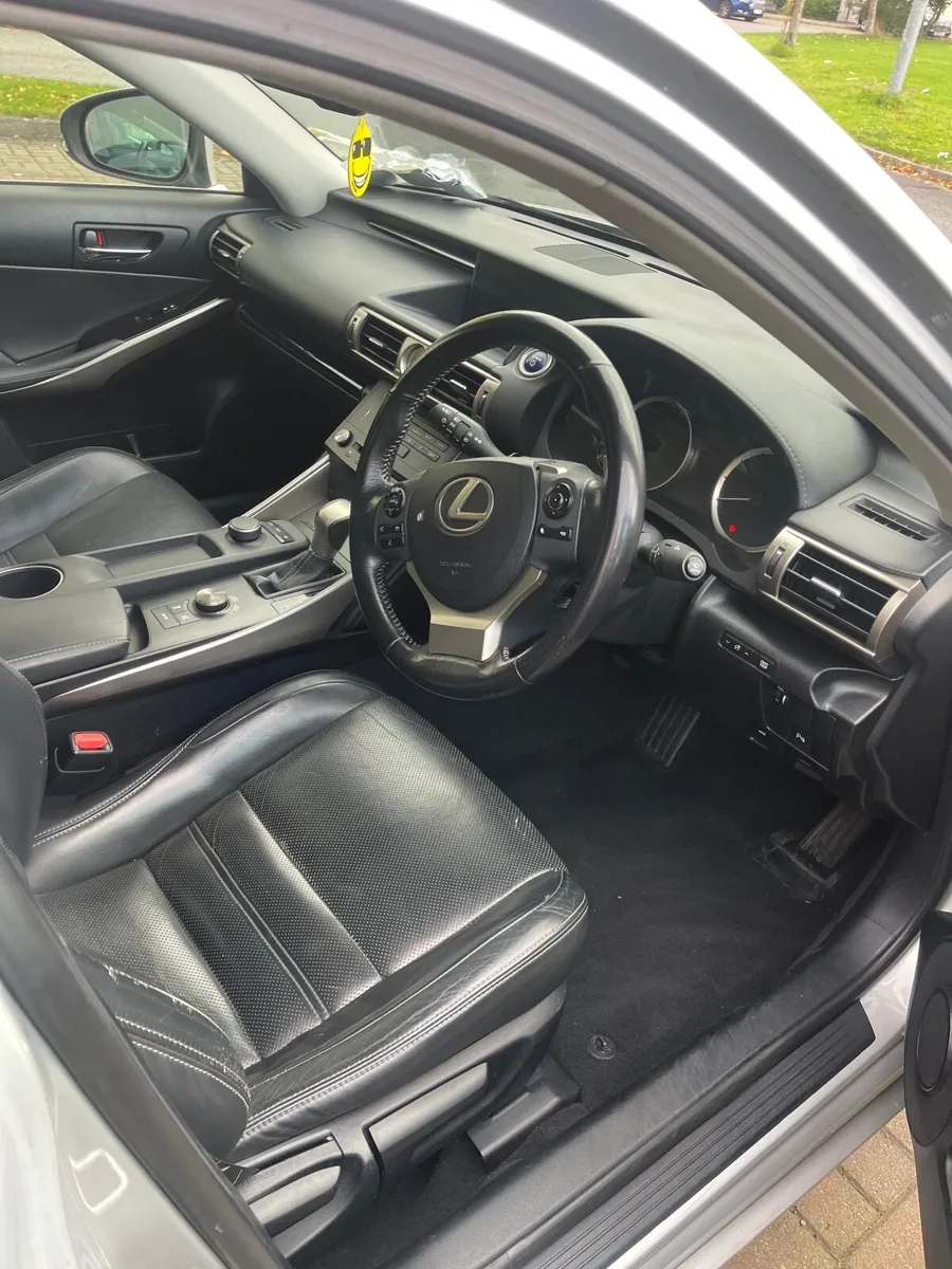 Lexus IS 2015 Hybrid - New NCT 04/27 - Image 1
