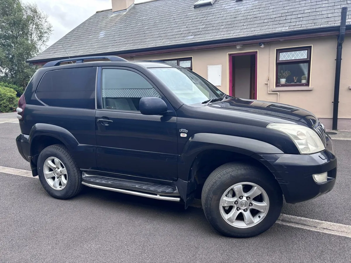 06 Toyota Landcruiser - Image 4