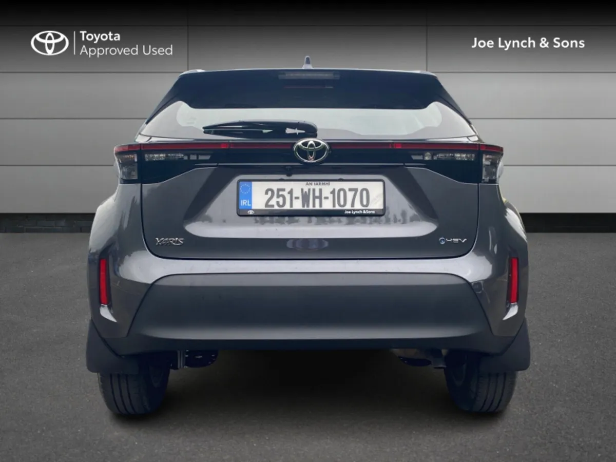 Toyota Yaris Cross YARIS CROSS LUNA - Image 4