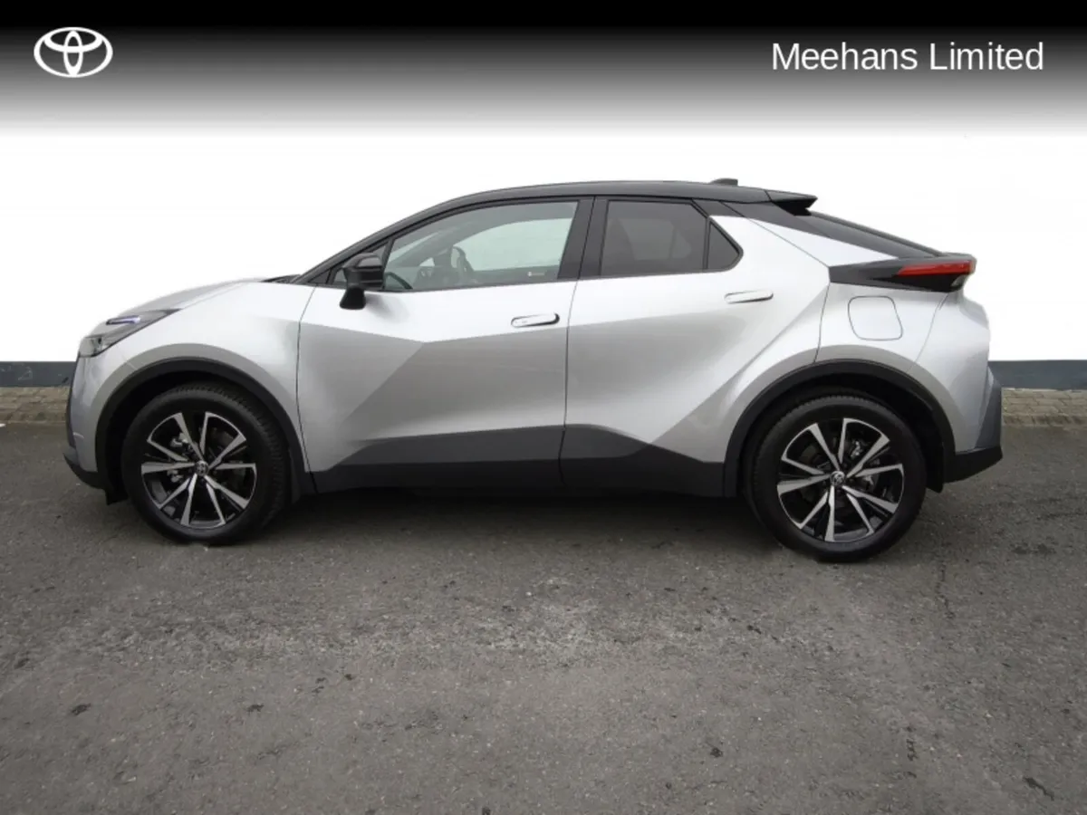 Toyota C-HR C-HR PHEV SPORT+ - Image 3