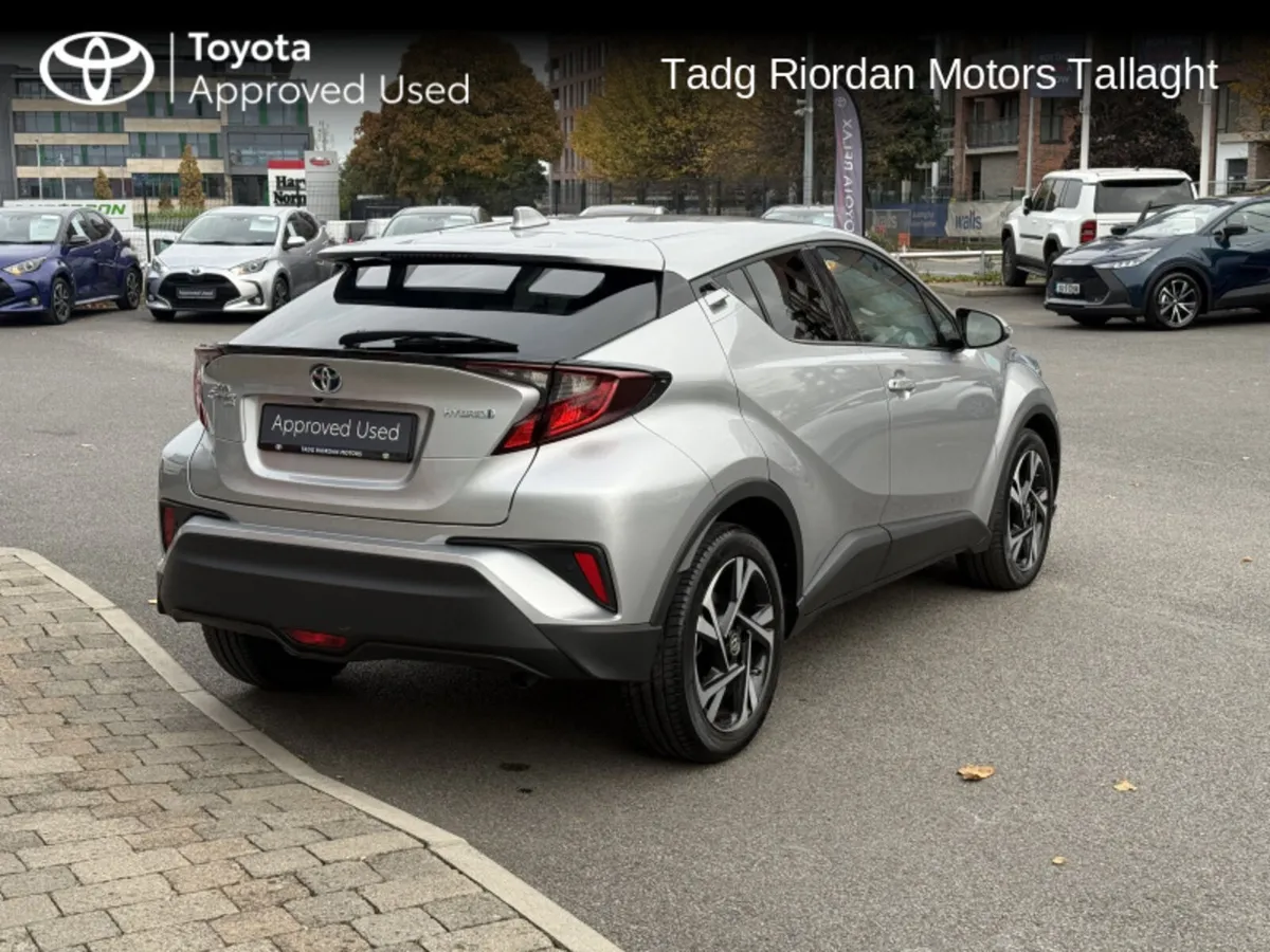 Toyota C-HR HYBRID SPORT - Image 2