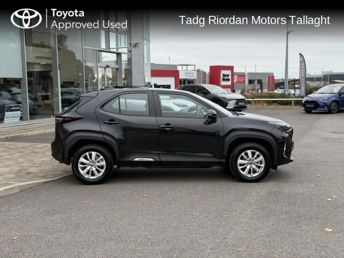 Toyota Yaris Cross LUNA - Image 3